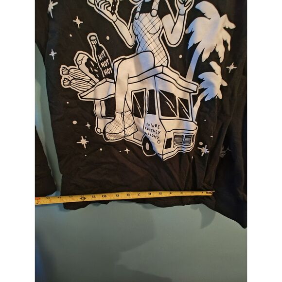 Hyperpop Black/White Graphic Tee "Cybercity Taqueria" from MeowWolf - Picture 3 of 6